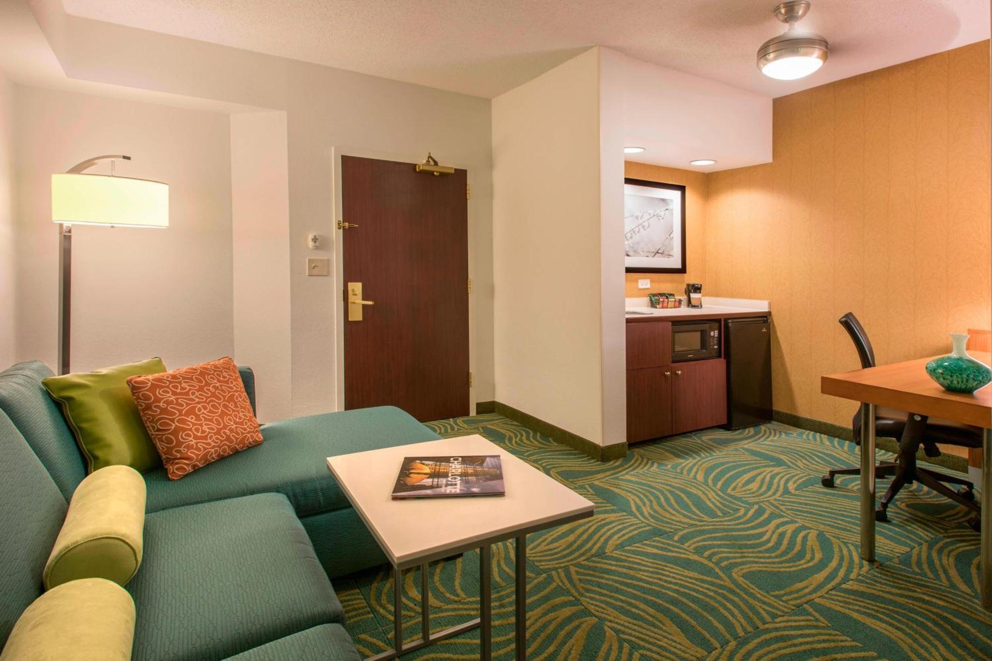 Springhill Suites By Marriott Charlotte Airport Exterior photo